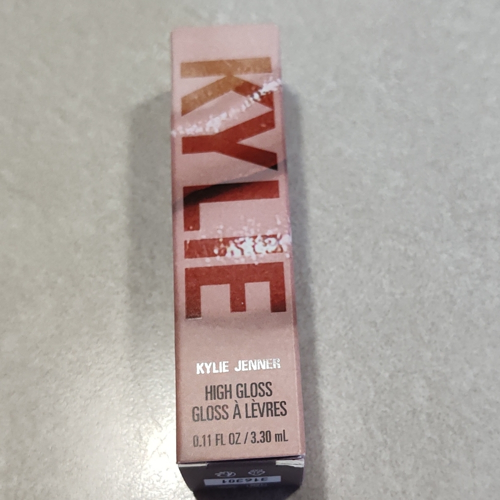 Kylie Jenner High Gloss Lip Gloss 323 Daddy's Girl NIB .11 Fl. Oz